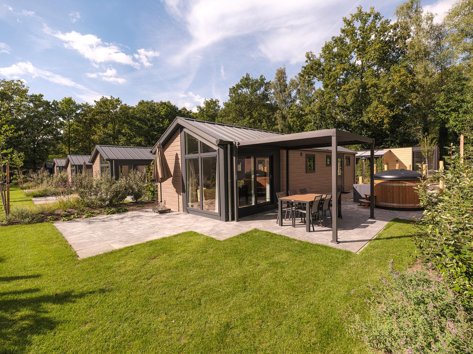 Doornenburg Lodge Comfort met Hottub | 6 personen