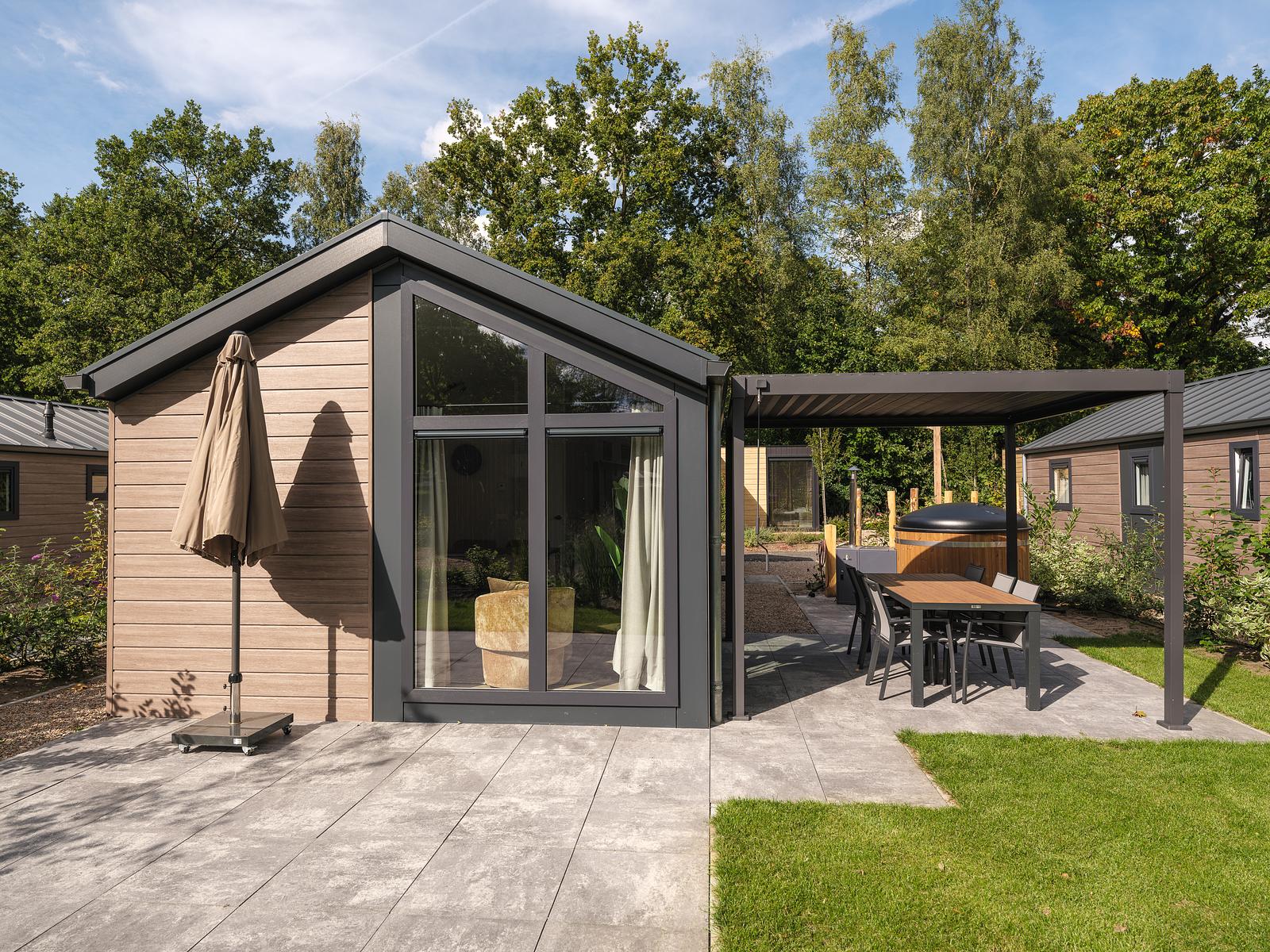 Doornenburg Lodge Comfort met Hottub | 6 personen