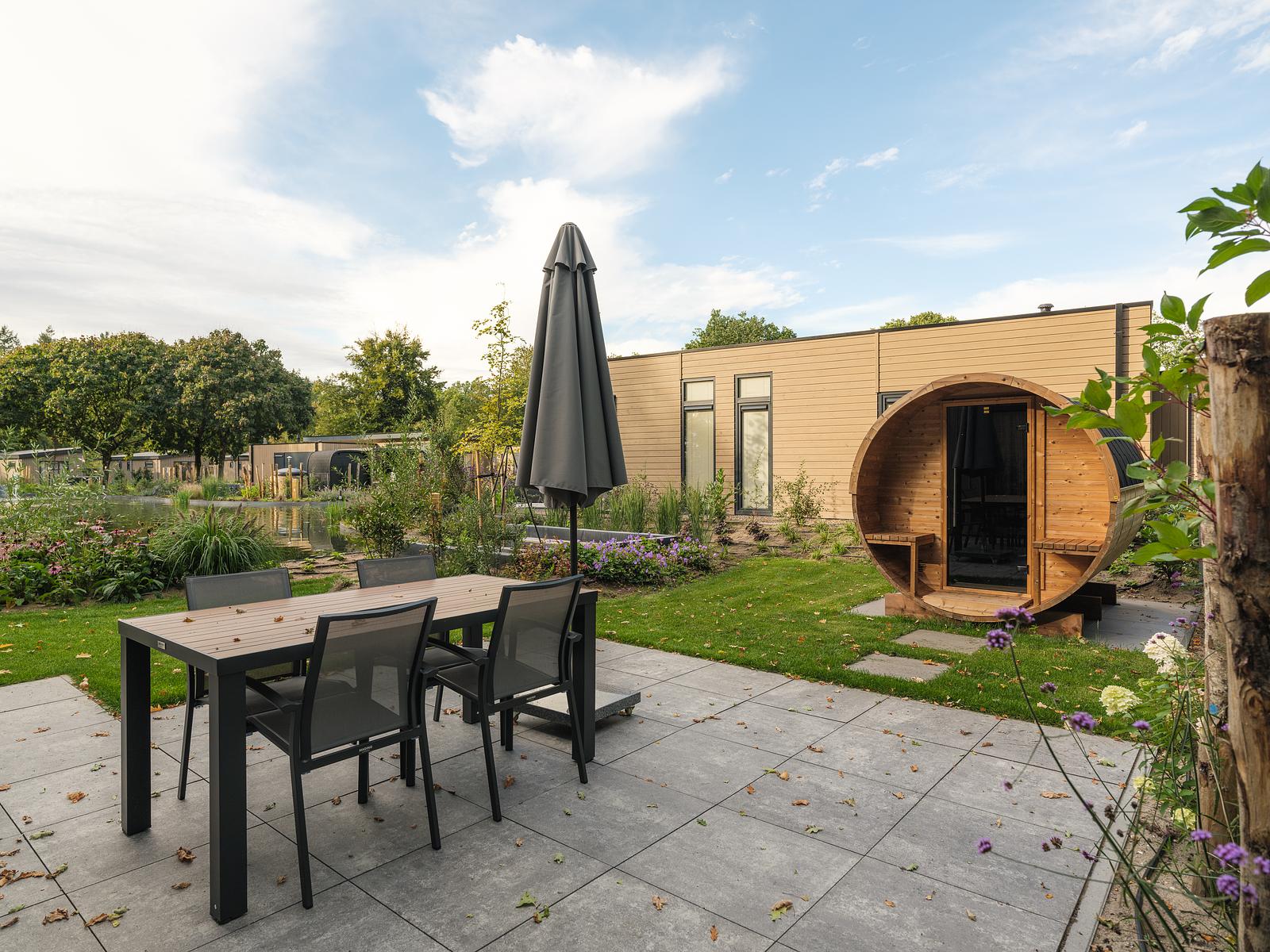 Loevestein Deluxe met Hottub & Sauna | 4 personen 