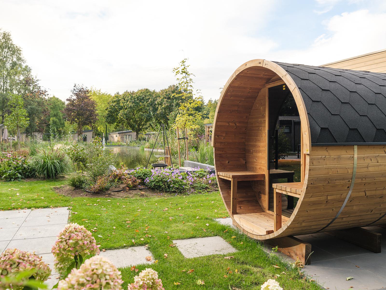 Loevestein Deluxe met Hottub & Sauna | 4 personen 