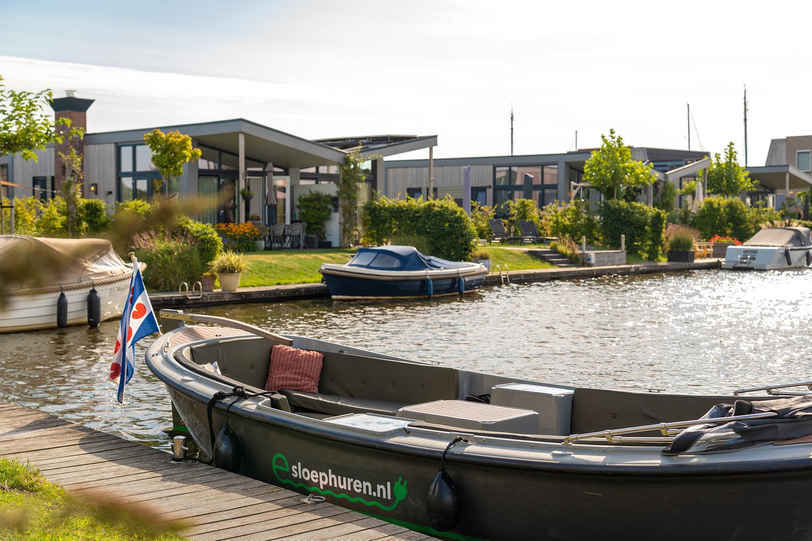 Knilles 4p. aan het water