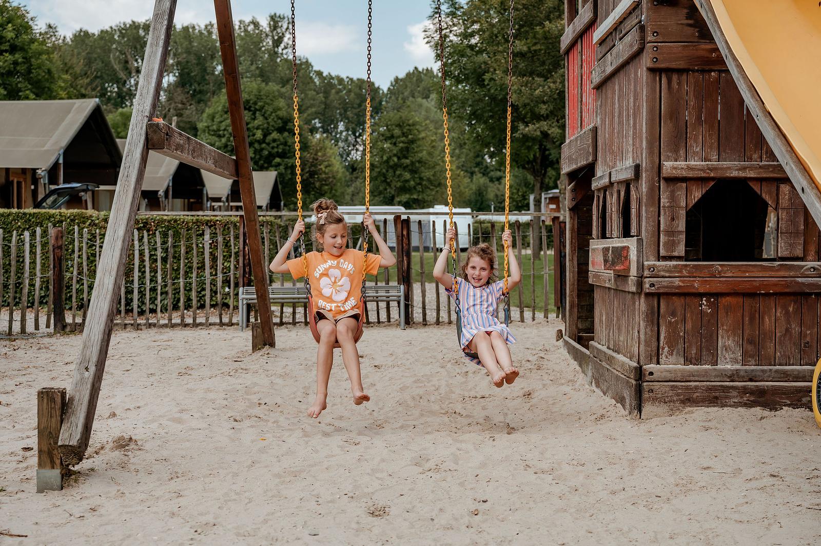 NEW! Limburg Lodge XL - 6 persons
