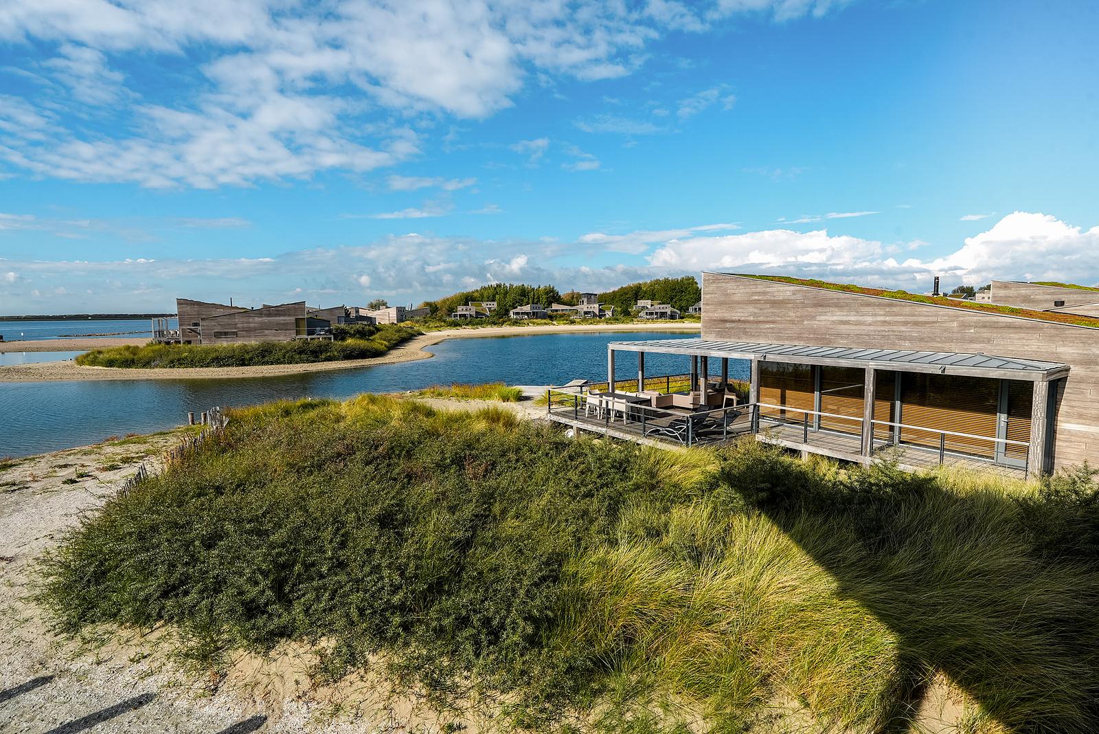 Villa Super VIP | 4 Pers. (Villa 3) with private beach