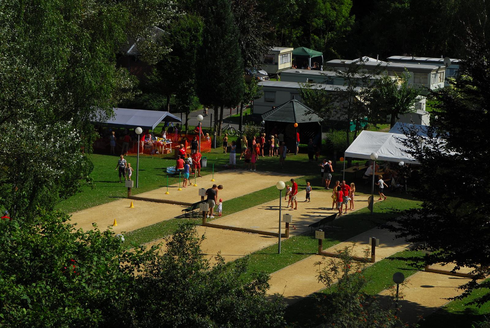 Aire de camping-car (UNIQUEMENT CAMPING-CAR !!)