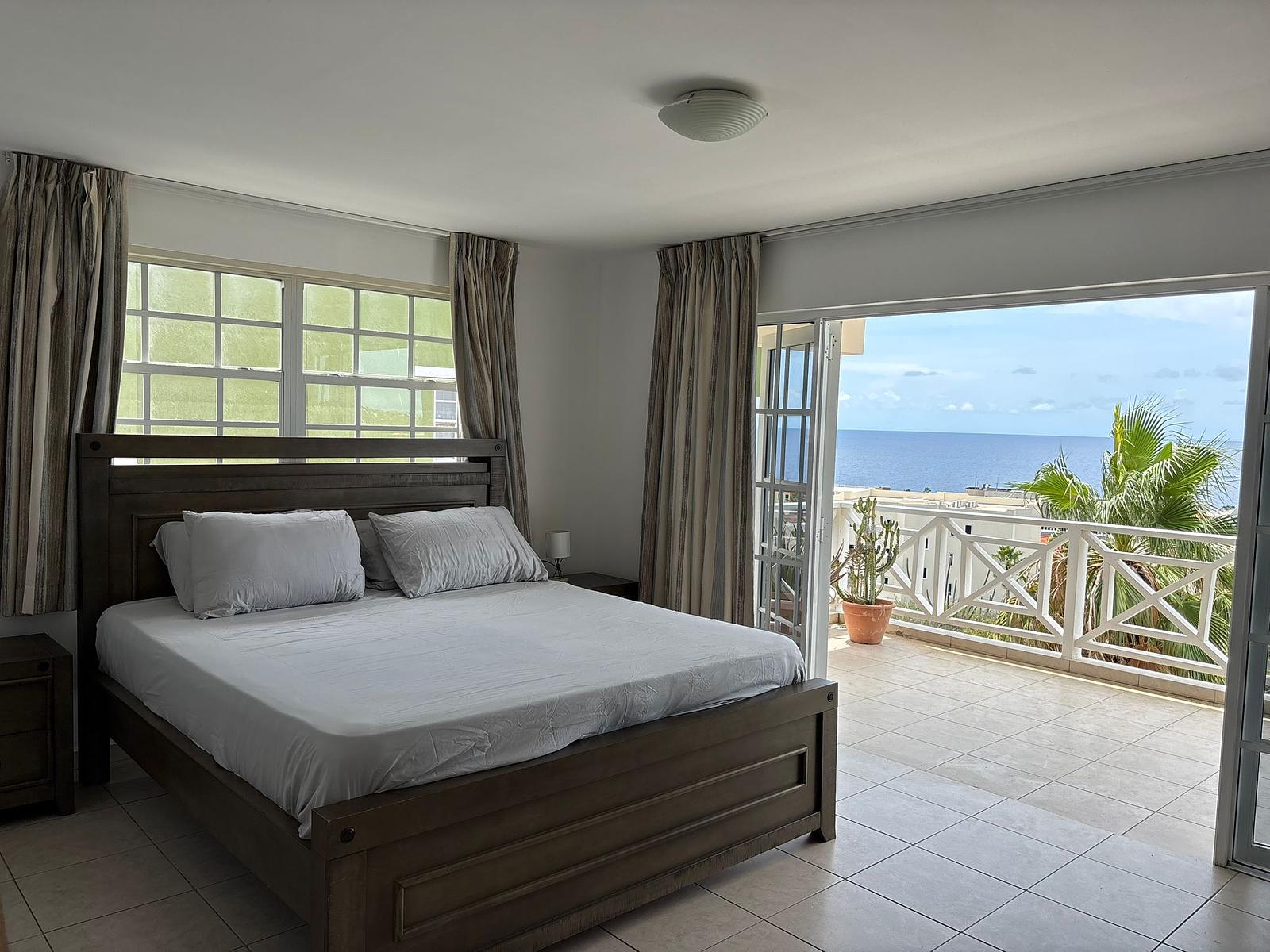 La Vista Penthouse 