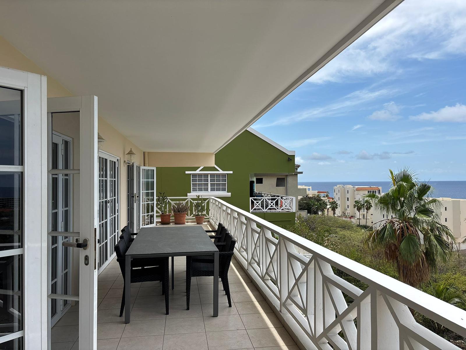 La Vista Penthouse 
