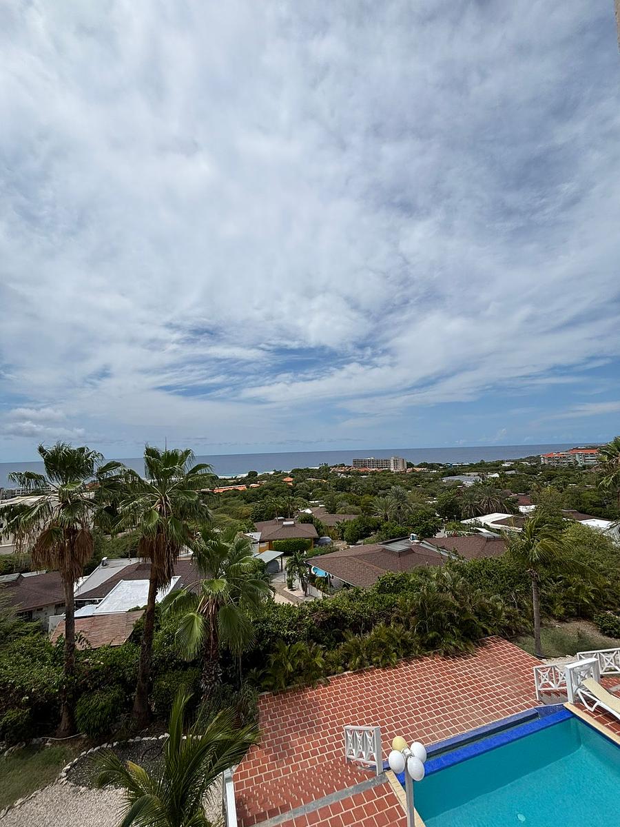 La Vista Penthouse 