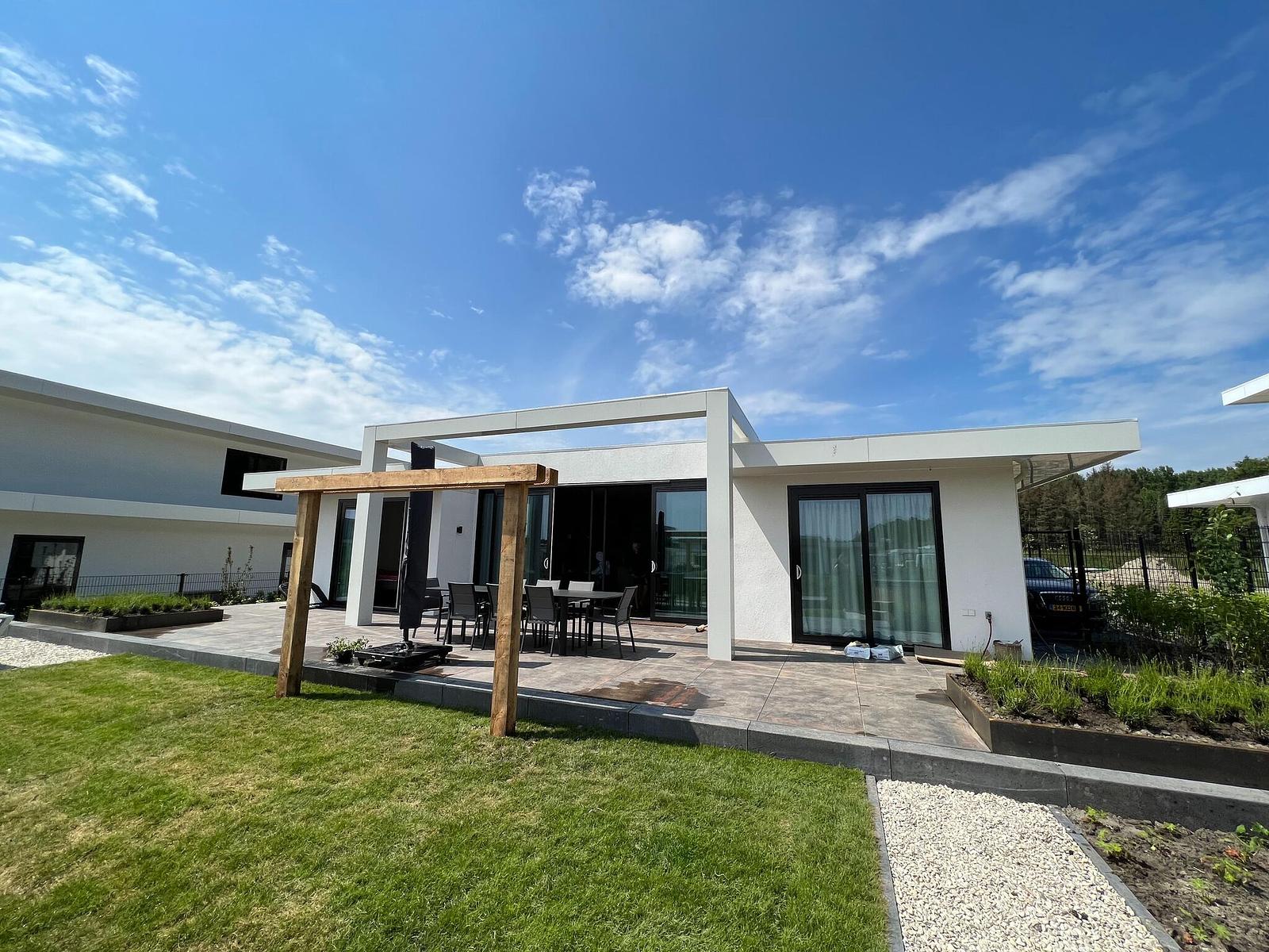 Bloem Nr. 591 | 8 Pers. Hottub