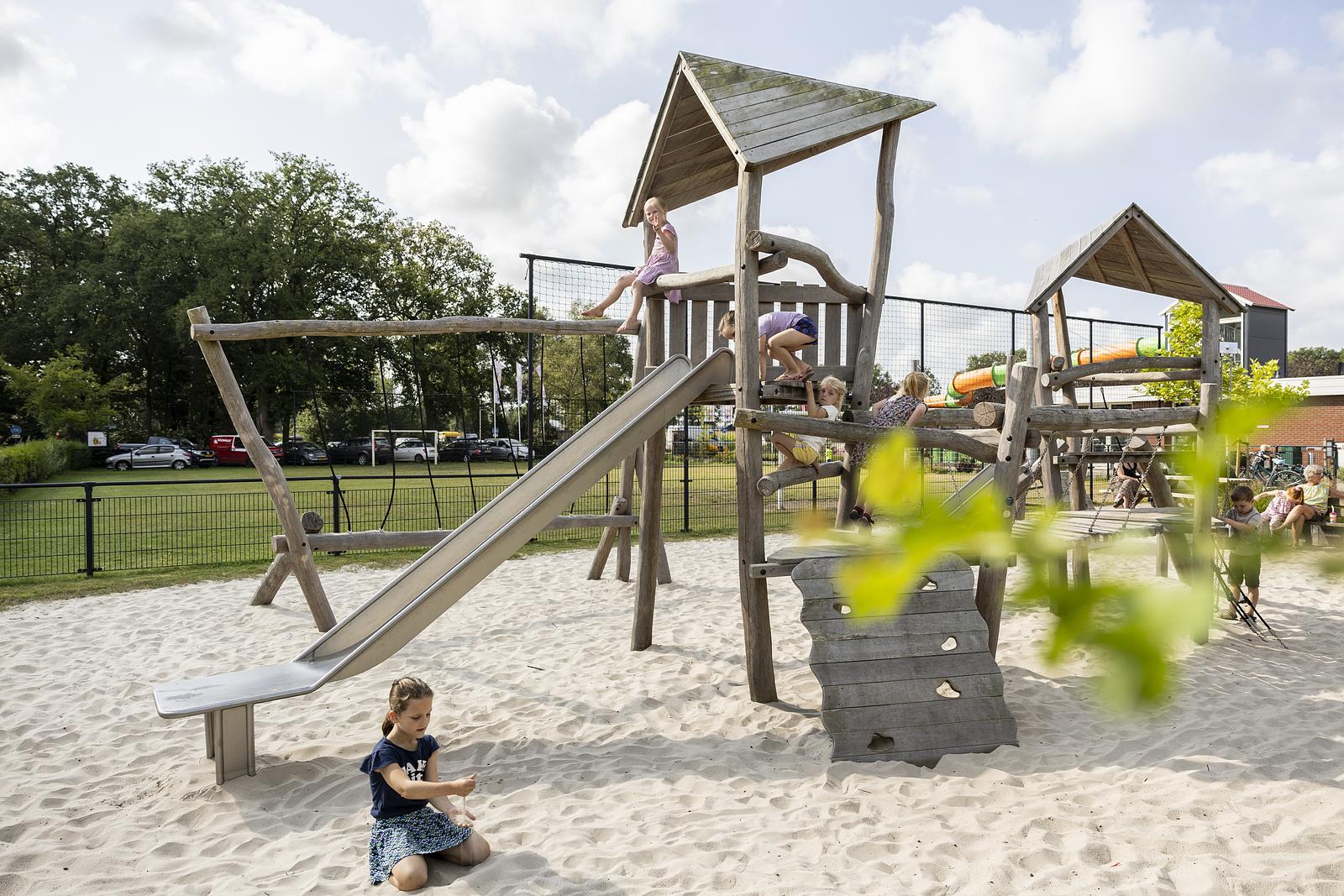 Kampeerplaats met privé sanitair de luxe