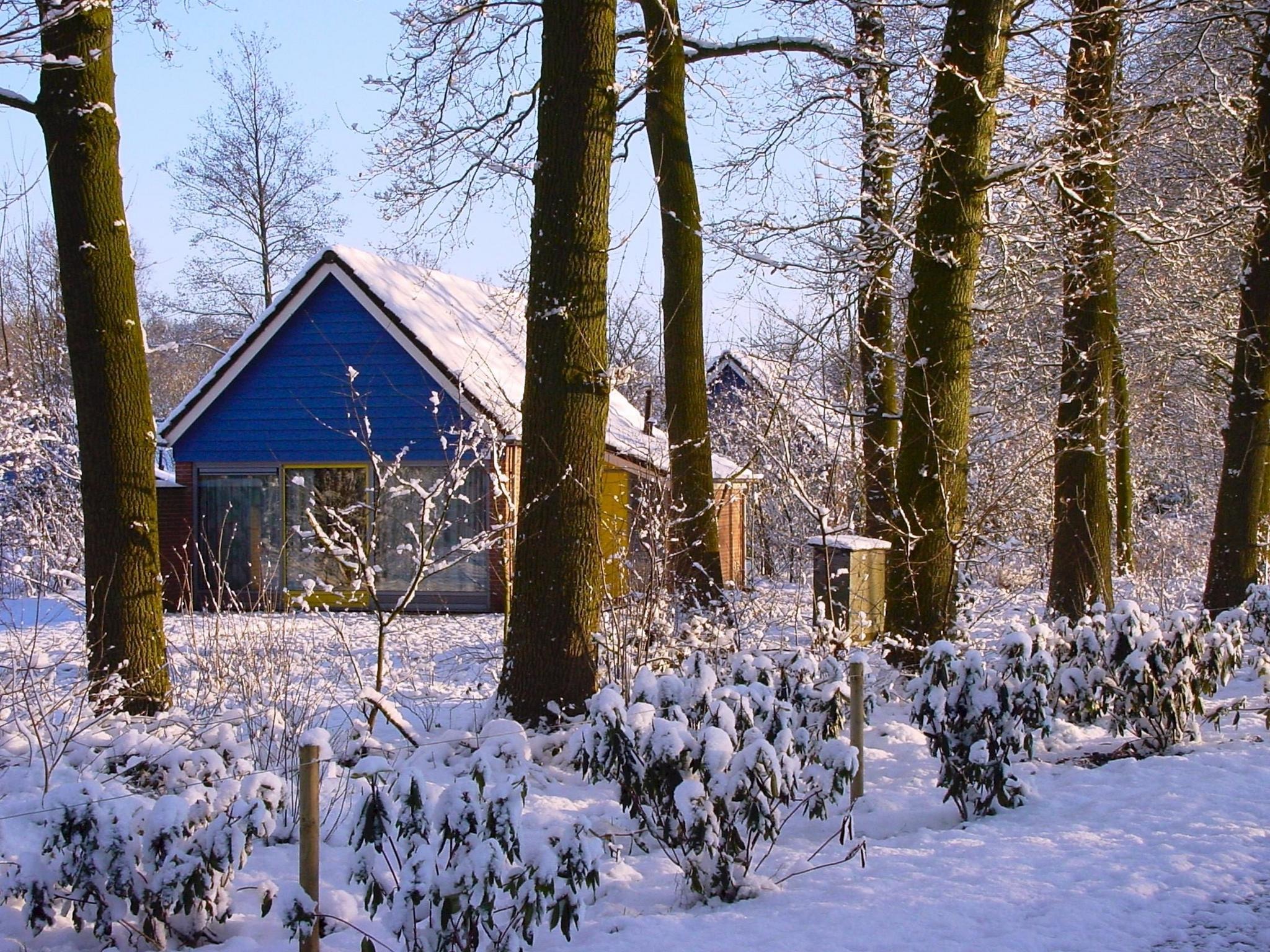 Geniet van een rustige vakantie in de Bungalow IJssel voor 2 personen op Vakantiepark de Sallandshoeve, omringd door de natuur van het Sallandse Heuvelrug.