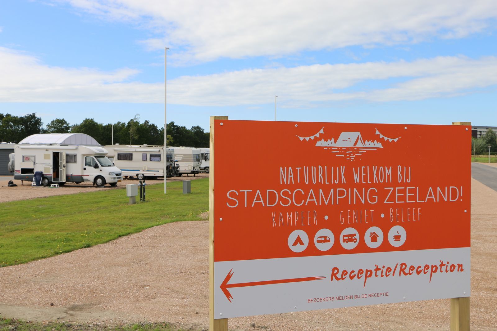 Wohnmobilstellplatz Standard (nicht  für Wohnwagen / Zelt)