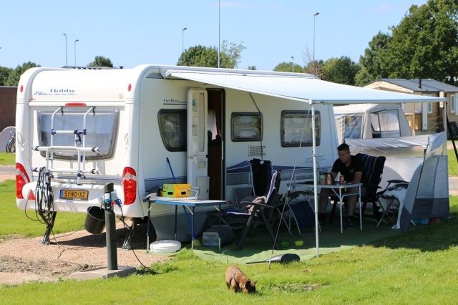 Camping stellplatz Komfort für Wohnwagen / Wohnmobil / Zelt