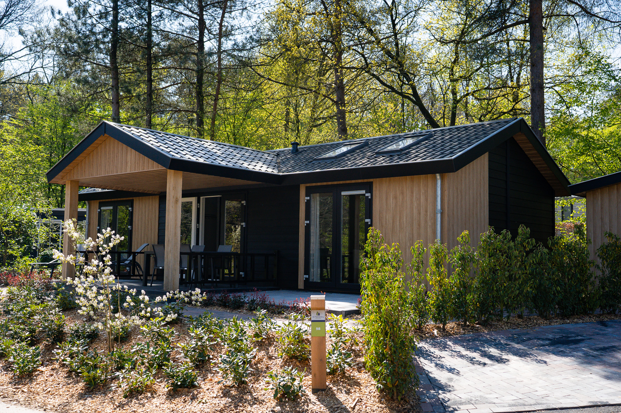 Das luxuriöse 4-Personen-Cottage Hot Tub mit Hottub bietet Ruhe, Natur und Komfort im Herzen des Utrechtse Heuvelrugs.