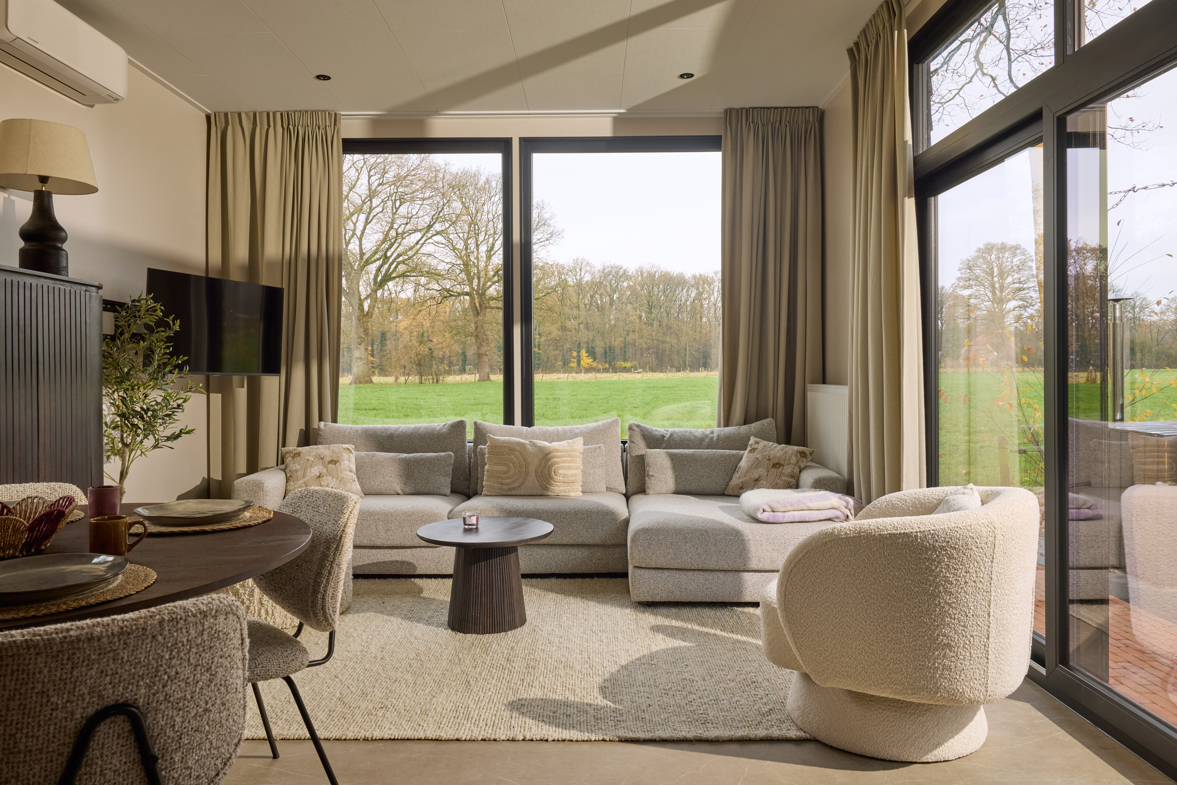 Wellness-Boutique-Babyzimmer mit Whirlpool | 4 Pers. + Babyzimmer