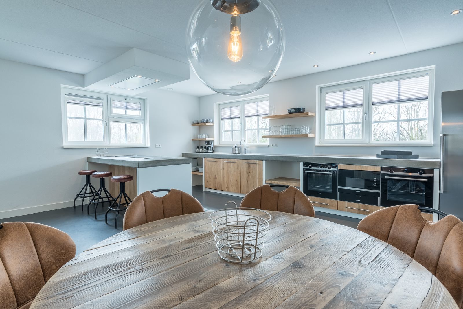Texels Landleven I duurzaam luxe groepsvakantiehuis met sauna