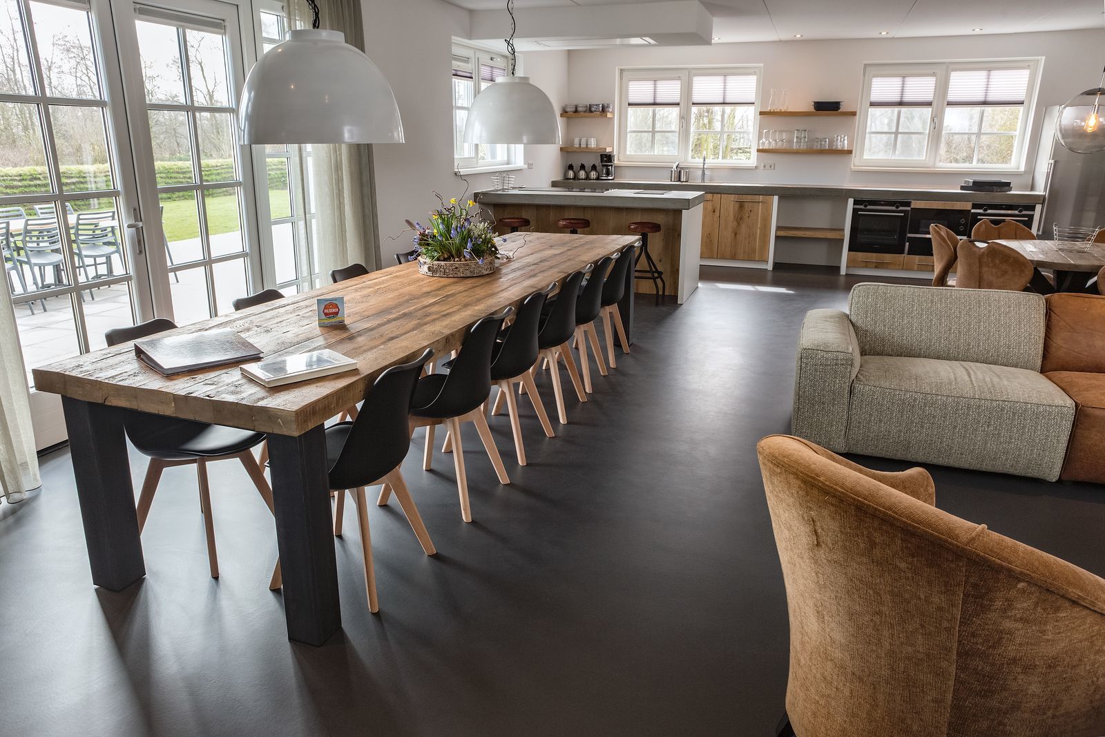 Texels Landleven I duurzaam luxe groepsvakantiehuis met sauna