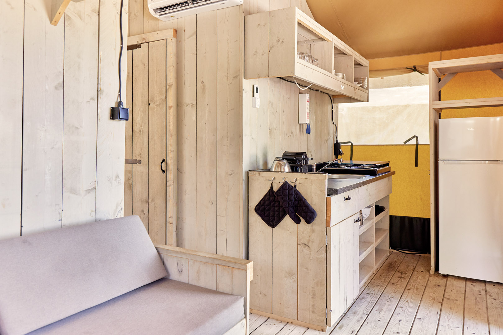 Camping Village Mare Pineta | Villatent Outback | 5 pers.