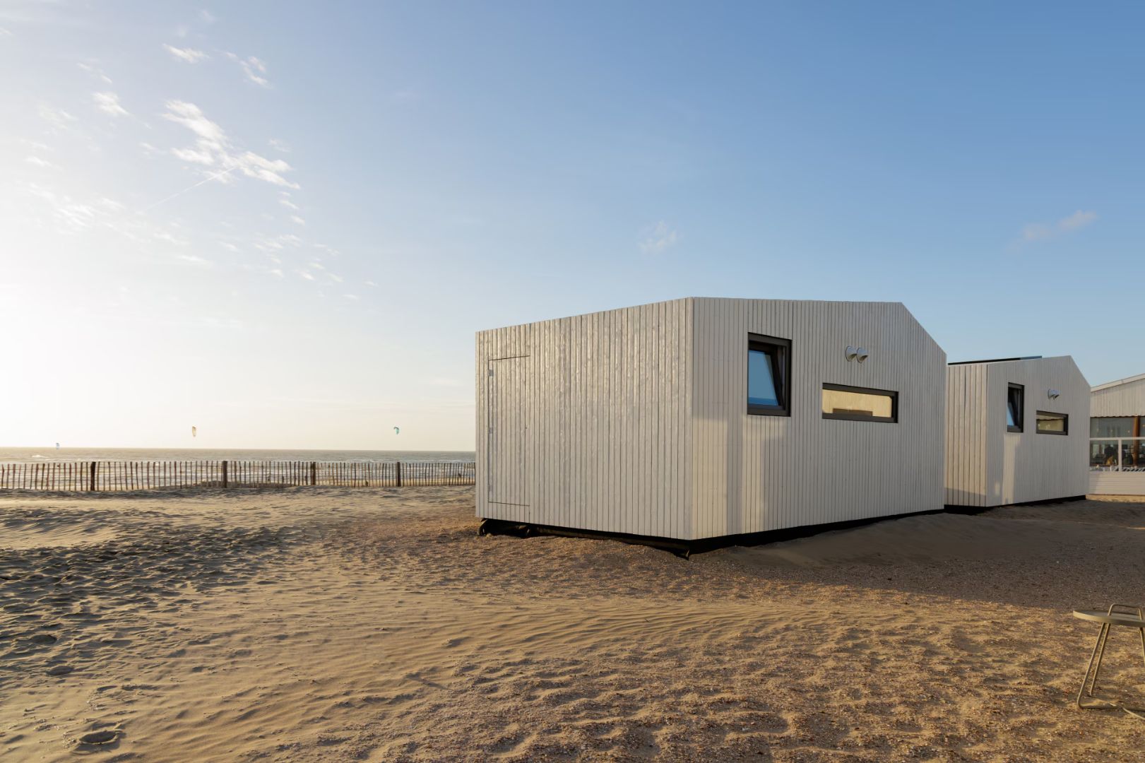 Ferienhaus mit Meerblick am Strand von Zandvoort aan Zee für 4 Personen mit eigenem Bad und schöner Terrasse.