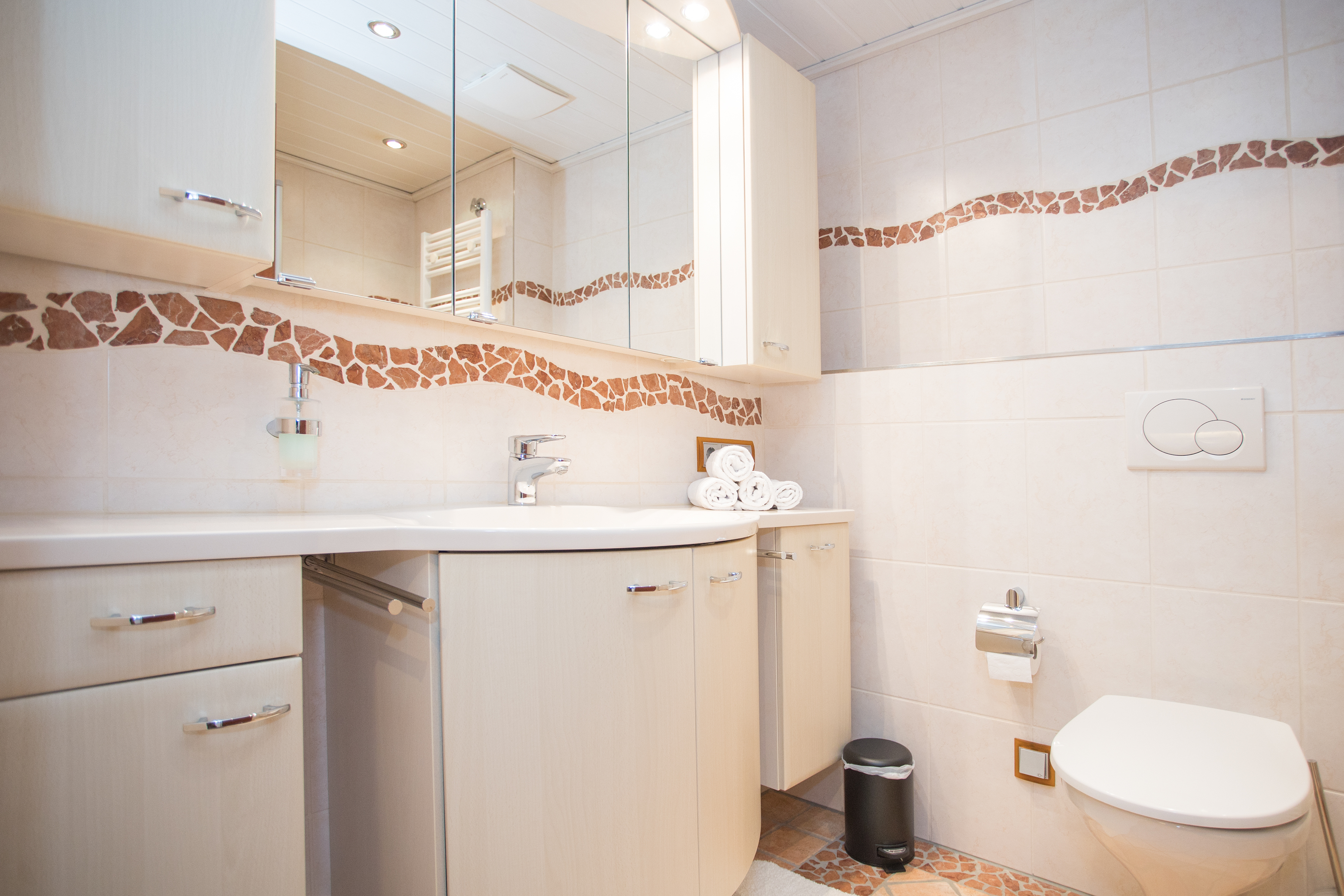 Apartment Mountain Escape 66 - Comfort & Views 