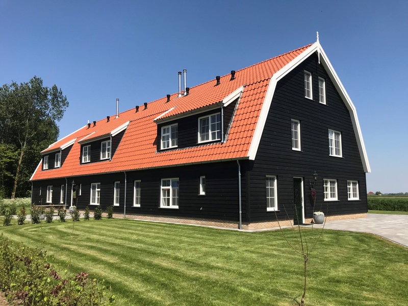 Moderne Gruppenunterkunft für 24 Personen auf einem ruhigen Anwesen am Rande von Den Burg