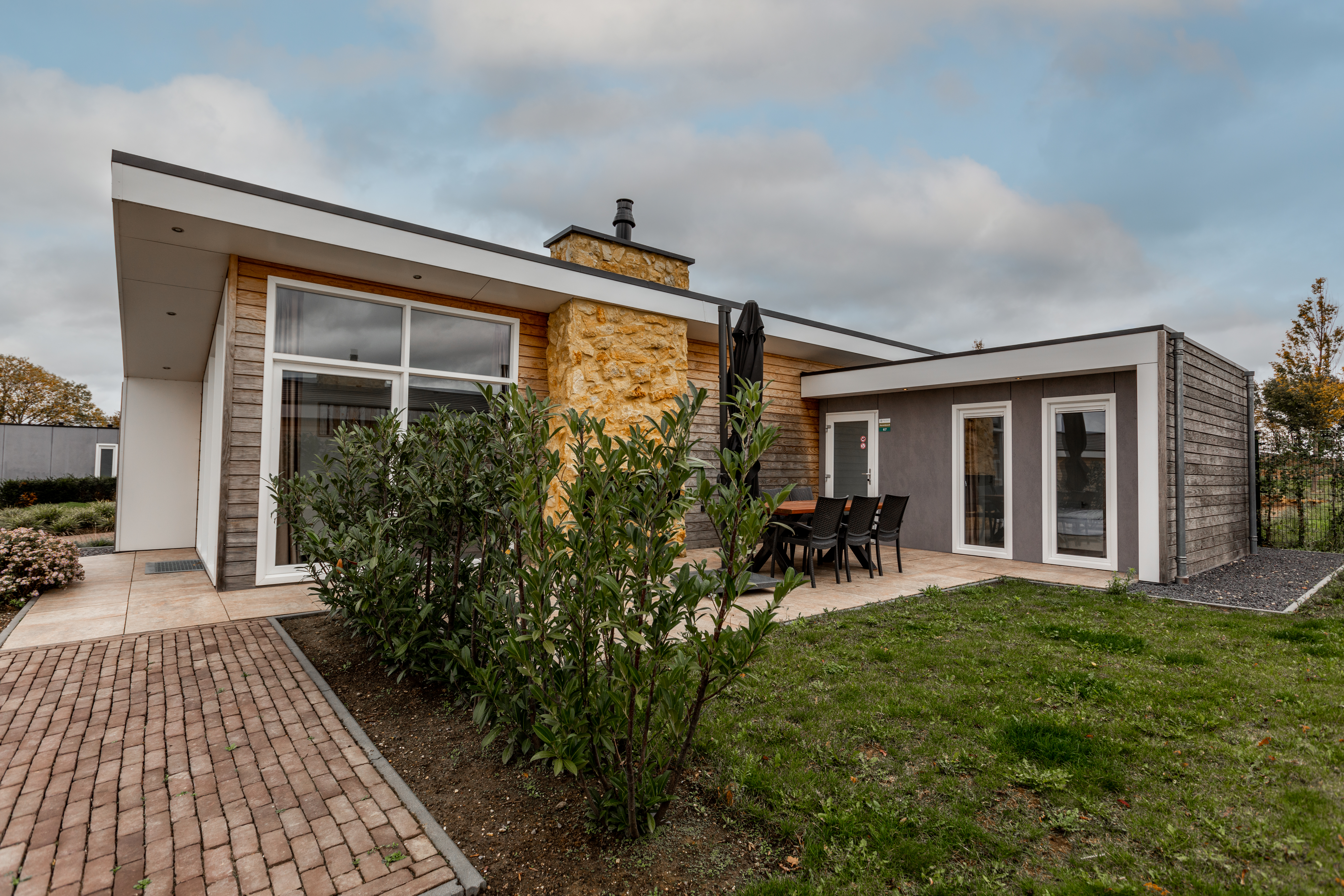 ravenbosch-sauna-fireplace