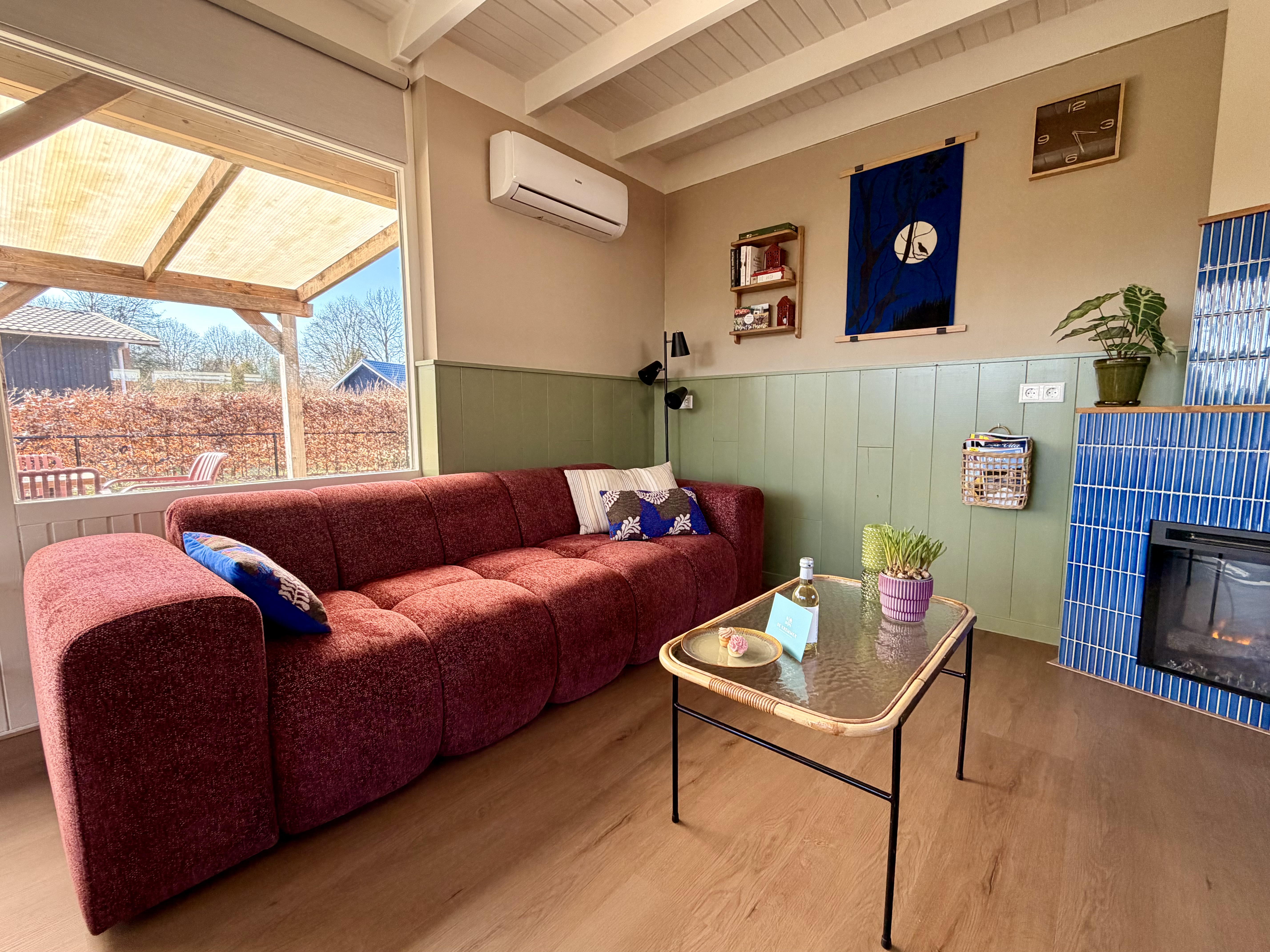 Bungalow Doris ist wunderschön am grünen Rand des Ferienparks de Kremmer gelegen.