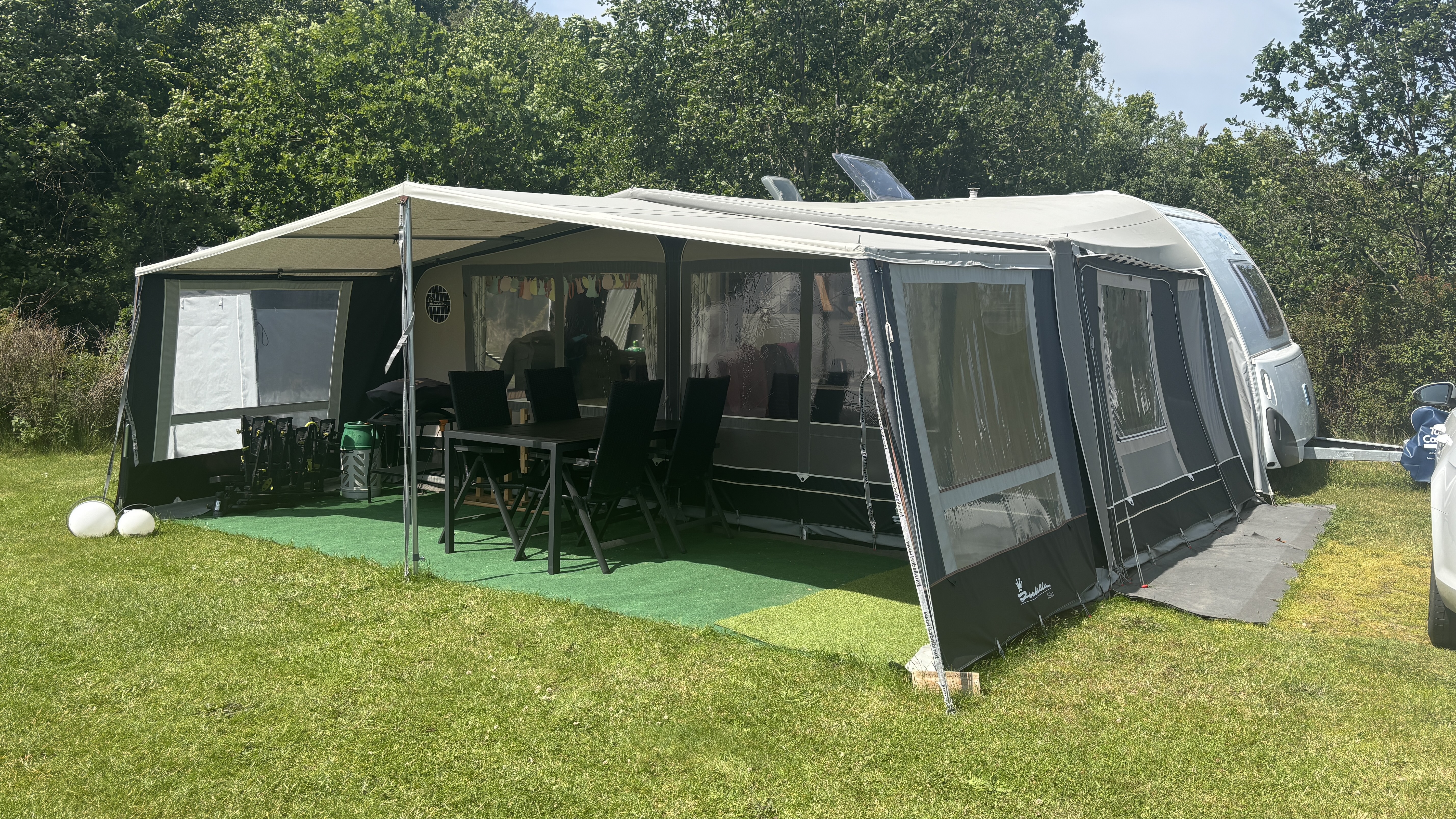 Caravane familiale – louée par des particuliers