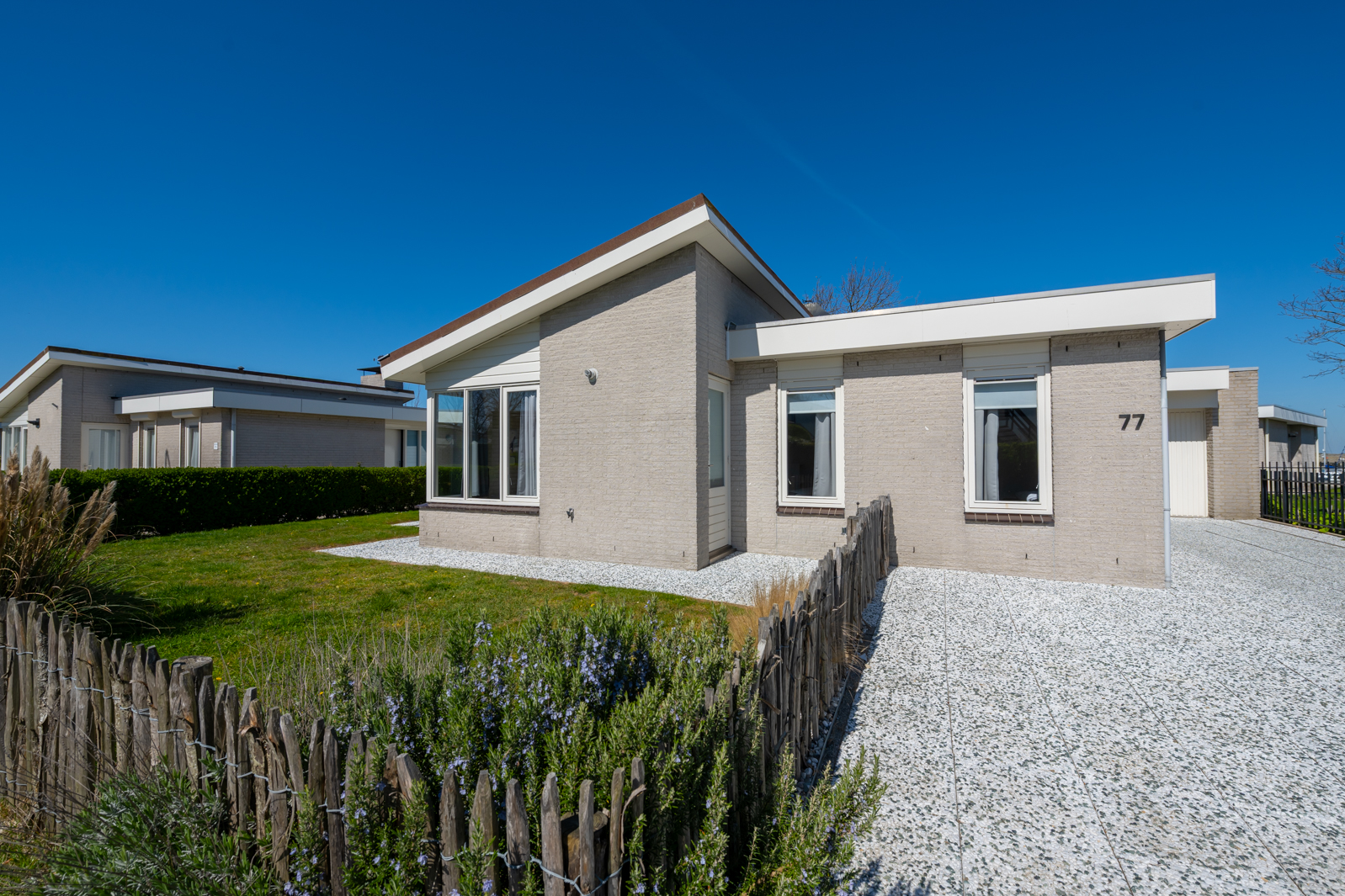 Vakantiehuis met omheinde tuin in Kamperland (Nederland) 2 honden zijn welkom