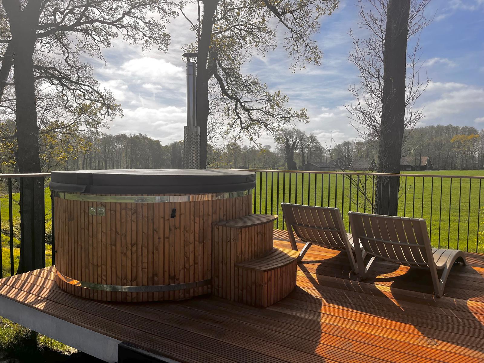 Place de confort avec installations sanitaires privées Deluxe Extra