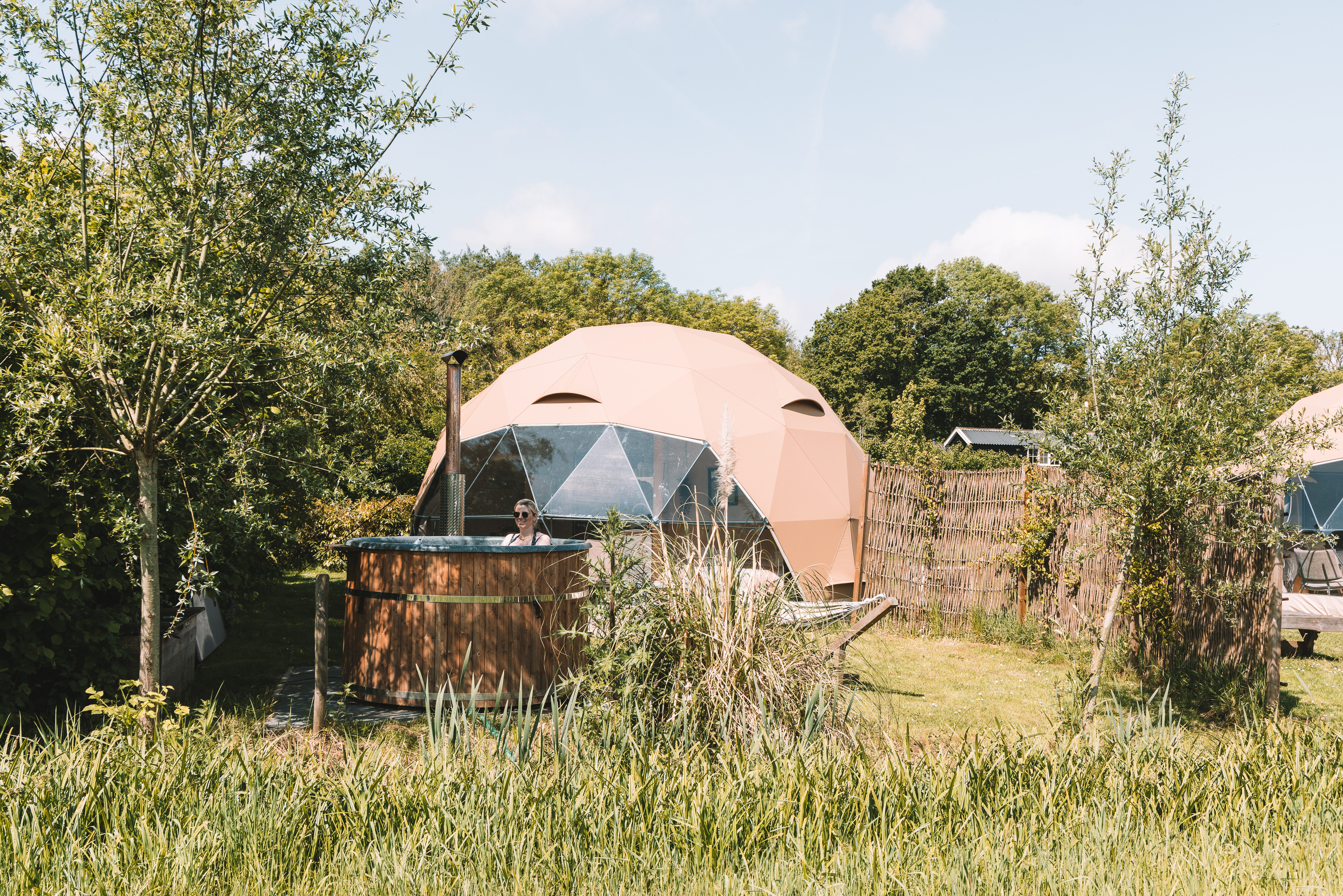 Nordic Dome met prive hottub
