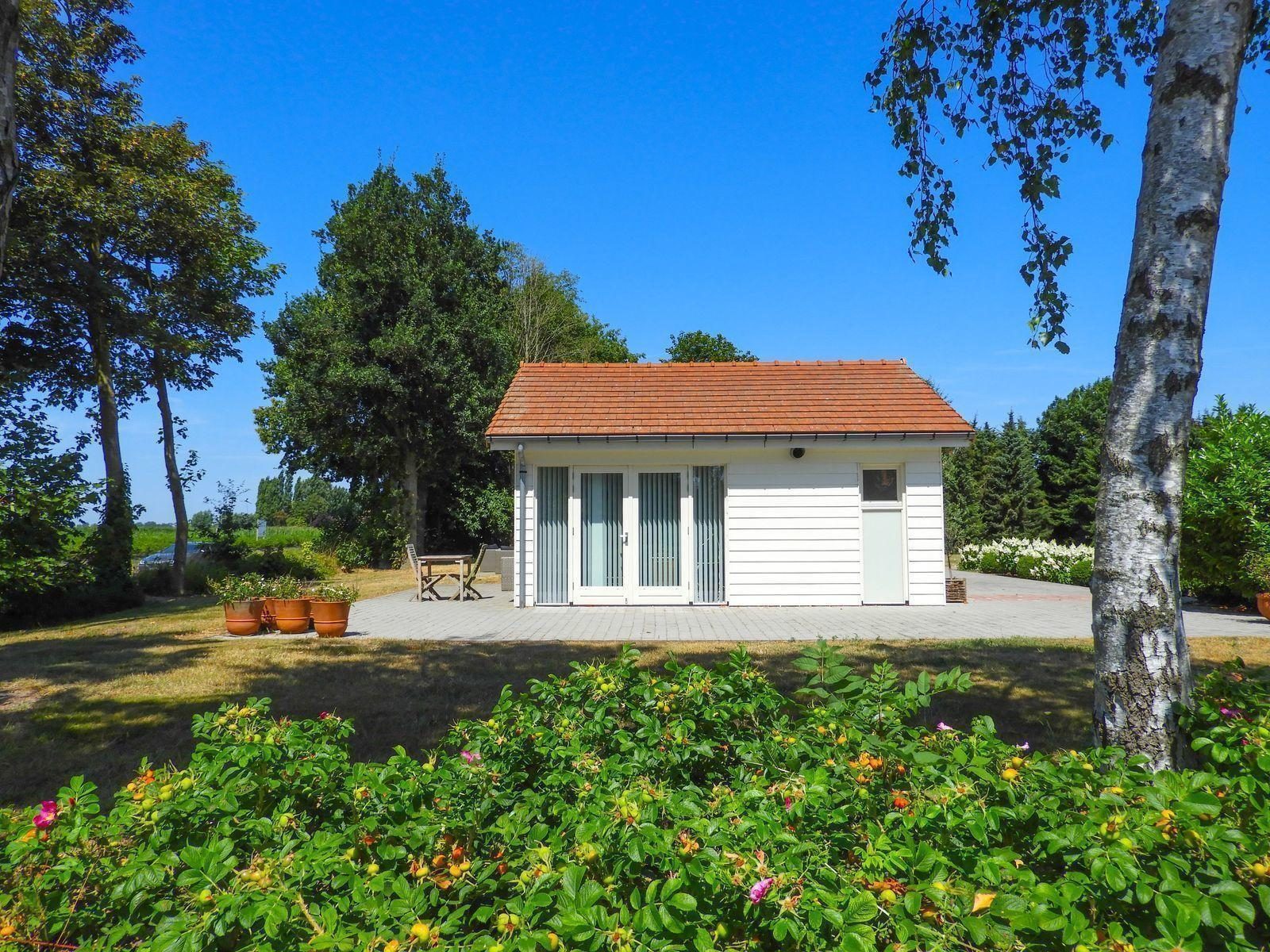 VZ206 Holiday home Sluis