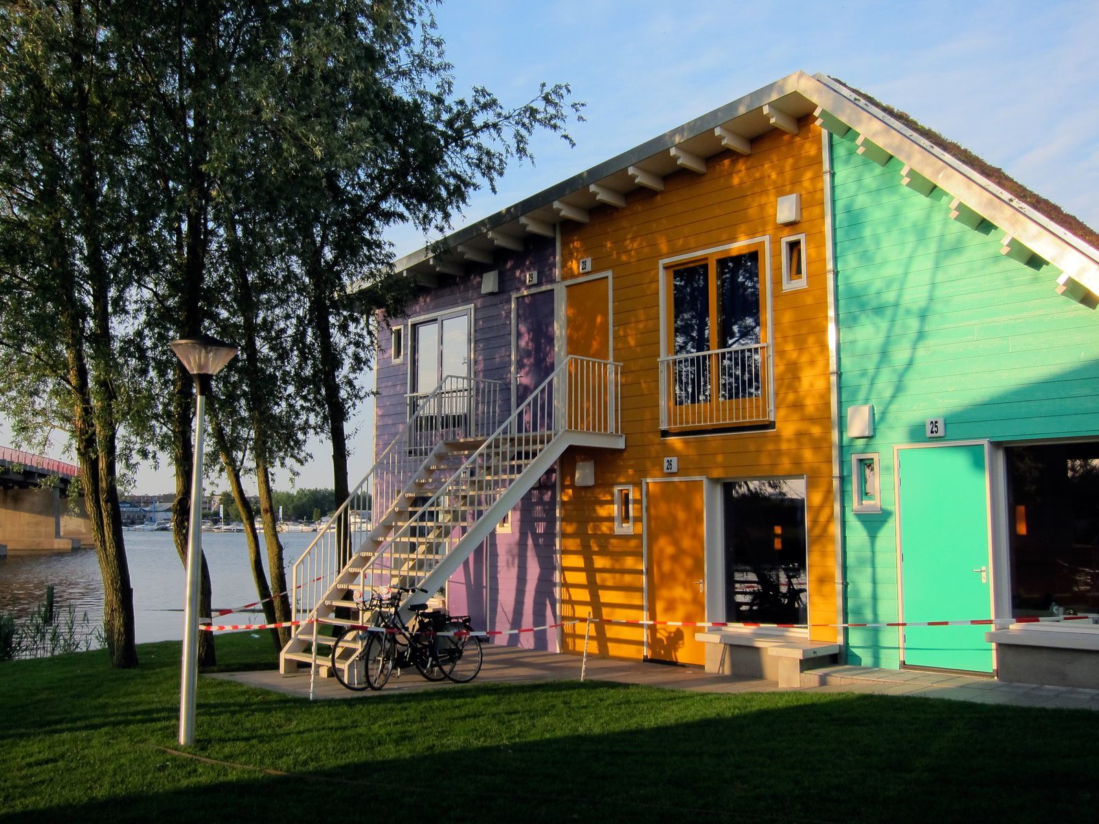 4-person Eco Cabin