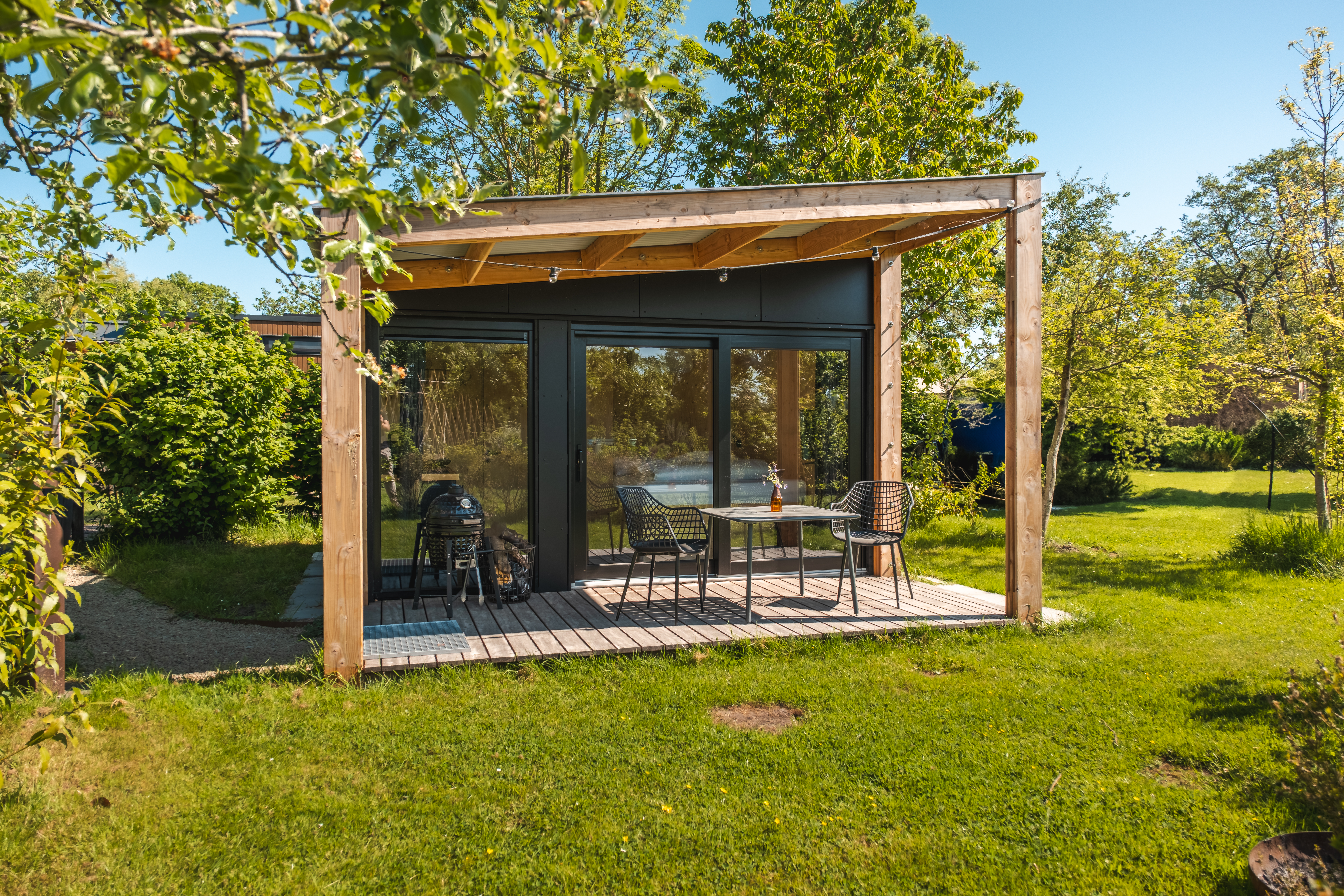 Cabin met hottub en egg barbecue