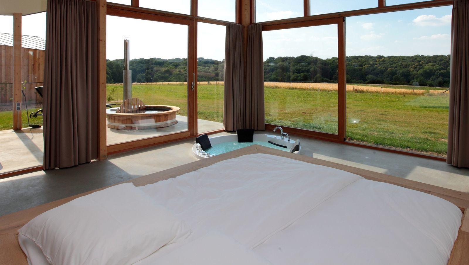 Landgoed St. Geertruid - Natuurloft®  Water met hottub en bubbelbad
