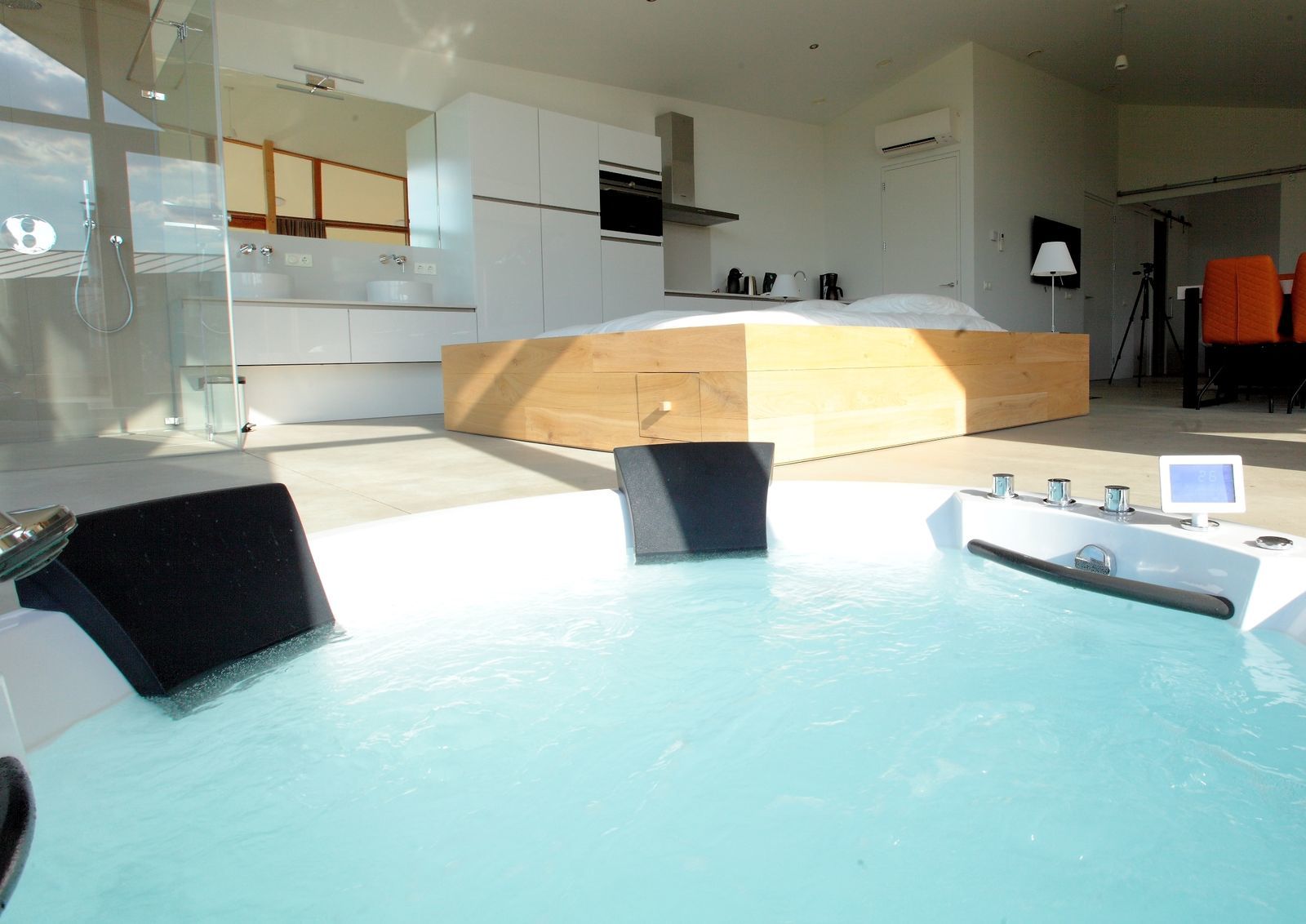 Landgoed St. Geertruid - Natuurloft®  Water met hottub en bubbelbad