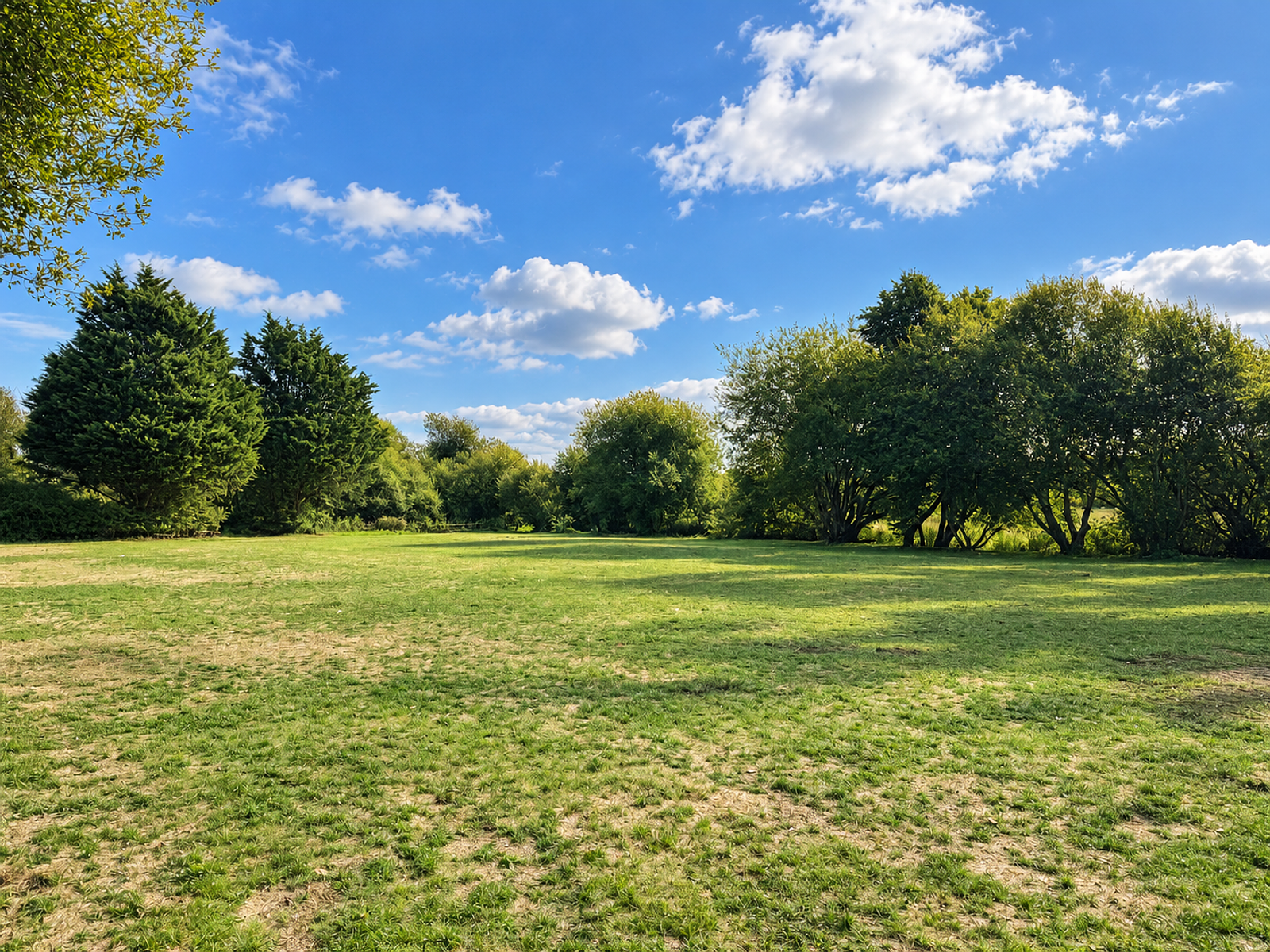 Riverside Retreat Pitches 252 to 261