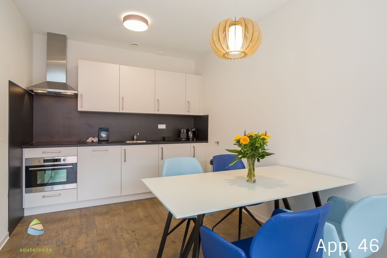 Luxury 4-person apartment 