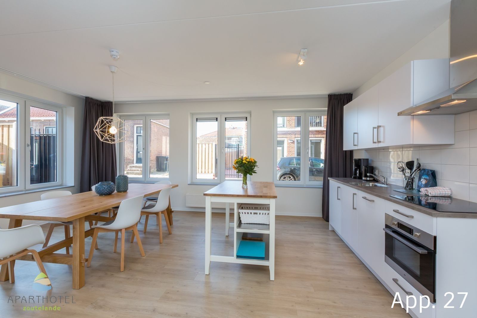 Luxury 5-person apartment 