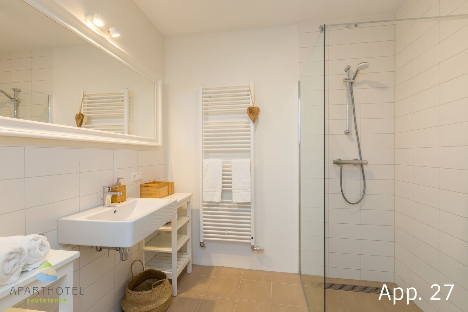 Luxury 5-person apartment 